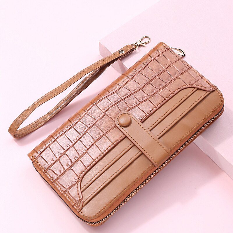 Fashionably Chic: Women's PU Leather Wallet - Image 6